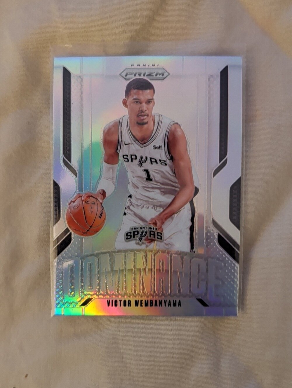 Victor Wembanyama - 2024-25 Panini Prizm Dominance #7 San Antonio Spurs